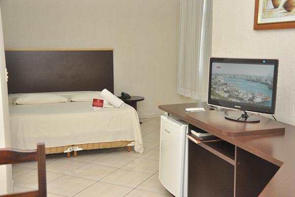 Hotel Maestro Express Toledo Toledo  Buitenkant foto